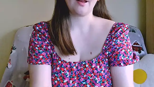 Snapshot of ChubbyMaia chatting on 01.01.25 ChubbyMaia online show from 01.01.25