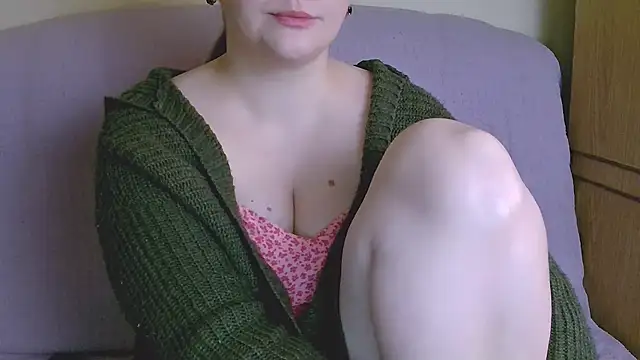 Snapshot of ChubbyMaia chatting on 02.23.25 ChubbyMaia online show from 02.23.25