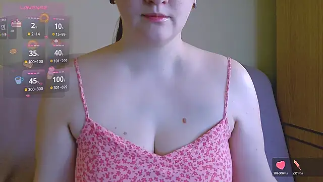 Snapshot of ChubbyMaia chatting on 03.08.25 ChubbyMaia online show from 03.08.25