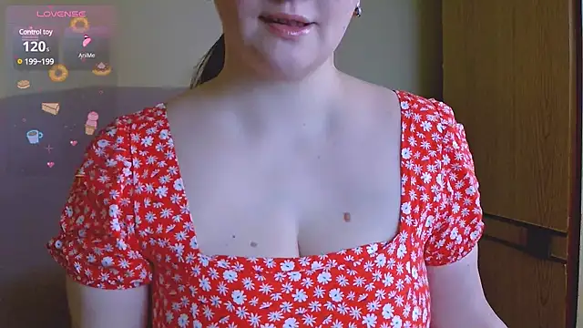 Snapshot of ChubbyMaia chatting on 03.13.25 ChubbyMaia online show from 03.13.25