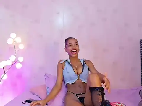 littleebonymommy online show from 05.02.26