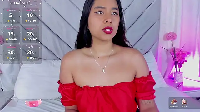 Snapshot of AnnaQueen_ chatting on 01.18.25 AnnaQueen online show from 01.18.25