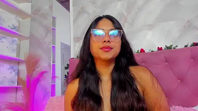Snapshot of AnnaQueen_ chatting on 09.30.25 AnnaQueen online show from 09.30.25