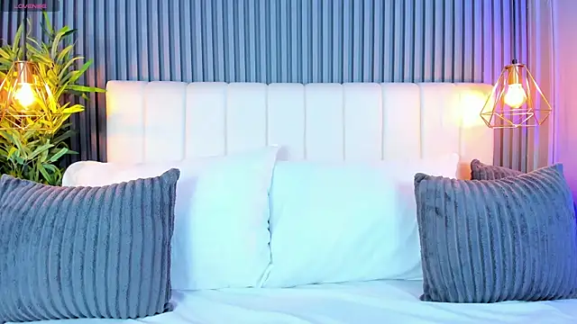 LinaGlam online show from 09.27.25