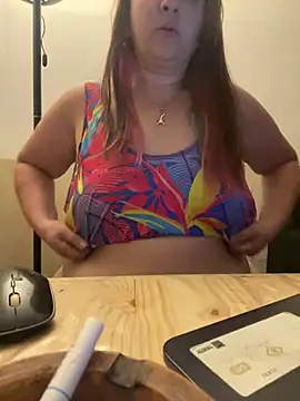 Snapshot of Popinasq chatting on 02.25.26 Popinasq online show from 02.25.26