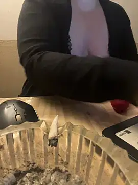 Snapshot of Popinasq chatting on 04.07.26 Popinasq online show from 04.07.26