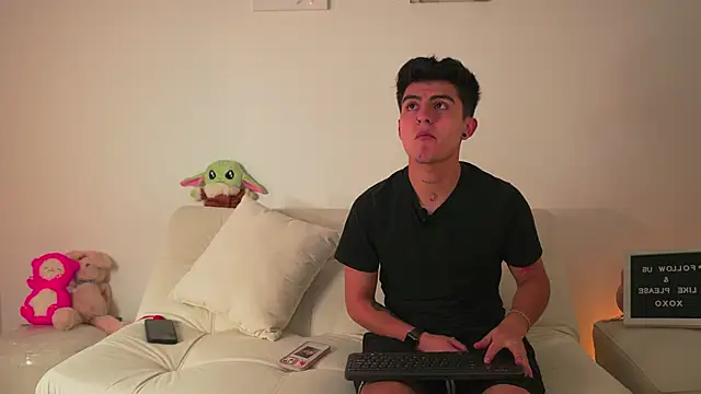 tommy and sophie online show from 01.05.25