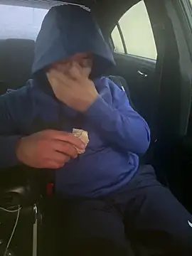 EatMyCake831 online show from 12.17.24