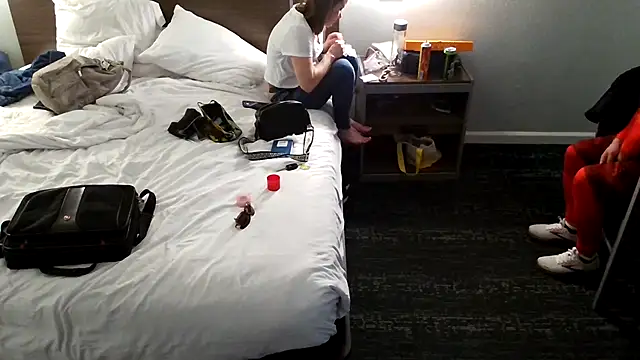 EatMyCake831 online show from 03.05.25