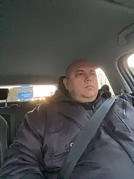 Snapshot of BigromeoXX chatting on 11.12.25 BigromeoXX online show from 11.12.25