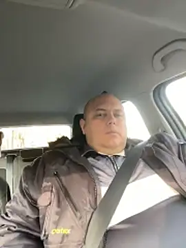 Snapshot of BigromeoXX chatting on 11.21.25 BigromeoXX online show from 11.21.25