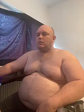 Snapshot of BigromeoXX chatting on 03.30.26 BigromeoXX online show from 03.30.26