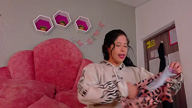 DulceAurora   online show from 09.09.25