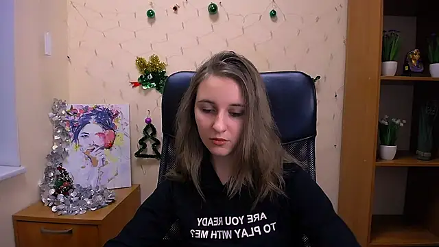 Snapshot of _Nicole_new chatting on 12.17.24  Nicole new online show from 12.17.24