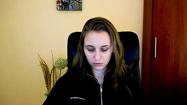 Snapshot of _Nicole_new chatting on 01.06.25  Nicole new online show from 01.06.25