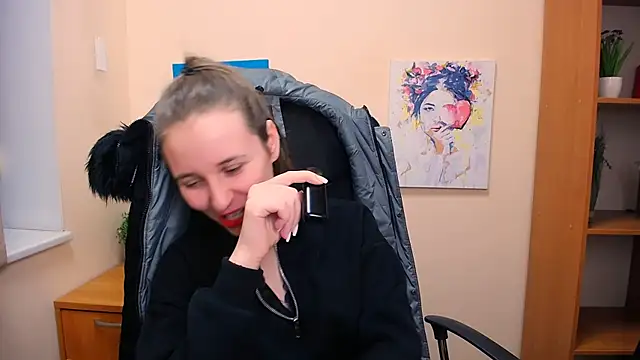 Snapshot of _Nicole_new chatting on 02.24.25  Nicole new online show from 02.24.25