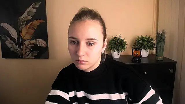  Nicole new online show from 10.30.25