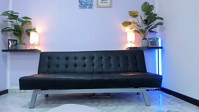 Snapshot of Aixaa_charles chatting on 01.19.25 Aixaa charles online show from 01.19.25