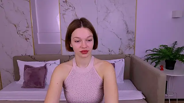 Snapshot of DanaLoved chatting on 12.17.24 DanaLoved online show from 12.17.24