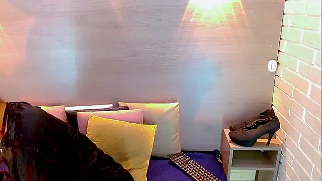 Snapshot of Isalombardi chatting on 01.10.26 Isalombardi online show from 01.10.26