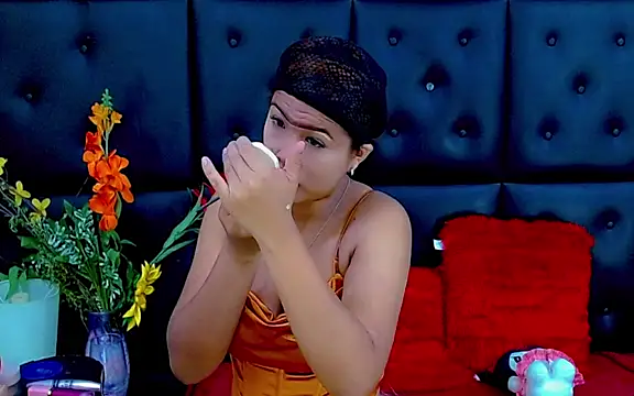 Snapshot of Isalombardi chatting on 02.07.26 Isalombardi online show from 02.07.26