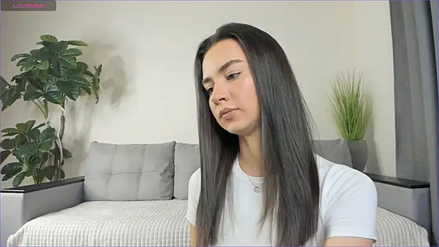 Snapshot of NicoleLuv chatting on 01.12.25 NicoleLuv online show from 01.12.25