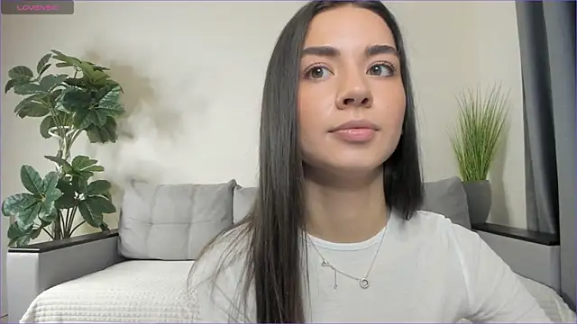 Snapshot of NicoleLuv chatting on 01.23.25 NicoleLuv online show from 01.23.25