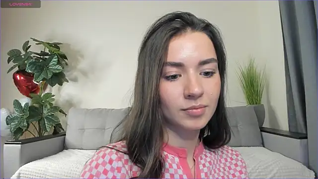 Snapshot of NicoleLuv chatting on 03.03.25 NicoleLuv online show from 03.03.25