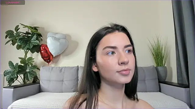 Snapshot of NicoleLuv chatting on 03.13.25 NicoleLuv online show from 03.13.25