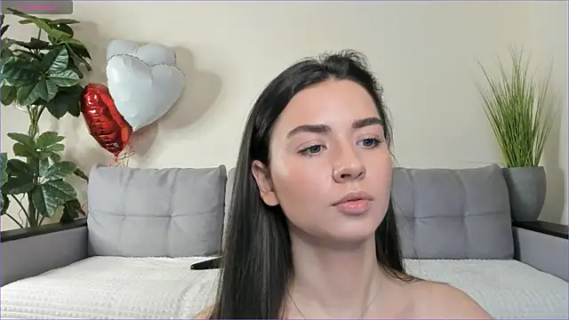 Snapshot of NicoleLuv chatting on 03.13.25 NicoleLuv online show from 03.13.25