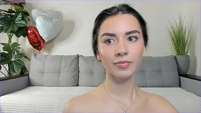 Snapshot of NicoleLuv chatting on 03.17.25 NicoleLuv online show from 03.17.25