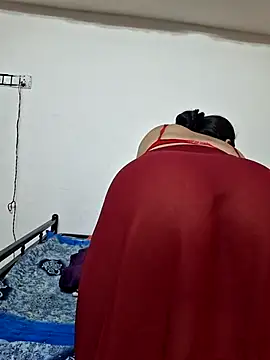 Snapshot of your_fantecy1 chatting on 12.04.25 your fantecy1 online show from 12.04.25