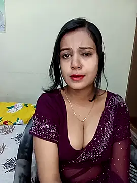 Snapshot of Miss-Riyasingh chatting on 12.20.25 Miss-Riyasingh online show from 12.20.25