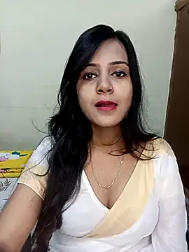 Snapshot of Miss-Riyasingh chatting on 12.21.25 Miss-Riyasingh online show from 12.21.25