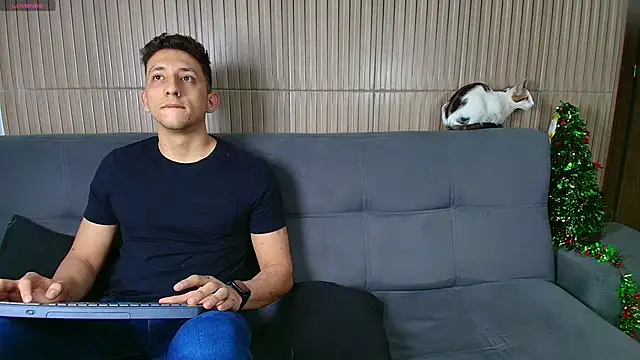 Maykol Victoriasr online show from 01.02.25