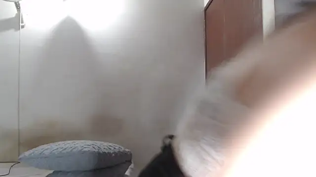 aurelialux online show from 03.06.25