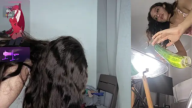 Snapshot of aurelialux chatting on 12.19.25 aurelialux online show from 12.19.25