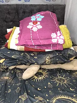 aisha-sajady online show from 12.04.25