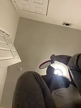 Snapshot of honeybrow chatting on 02.16.25 honeybrow online show from 02.16.25