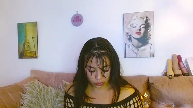 hinataleecs online show from 01.21.25