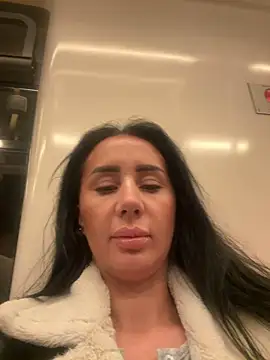 Snapshot of AnaRhodes chatting on 03.11.25 AnaRhodes online show from 03.11.25