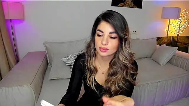 Queenofyouredreams online show from 02.23.25