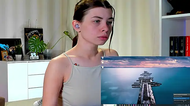 Snapshot of callmetori chatting on 12.28.24 callmetori online show from 12.28.24