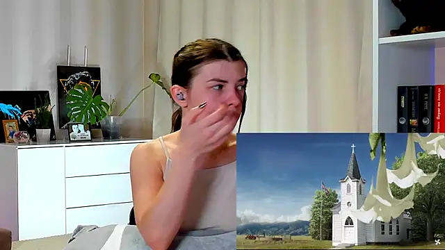 Snapshot of callmetori chatting on 12.28.24 callmetori online show from 12.28.24