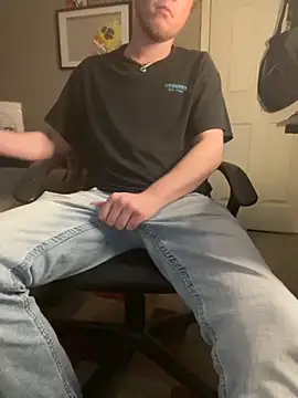 Snapshot of BigJohnson06 chatting on 10.12.25 BigJohnson06 online show from 10.12.25