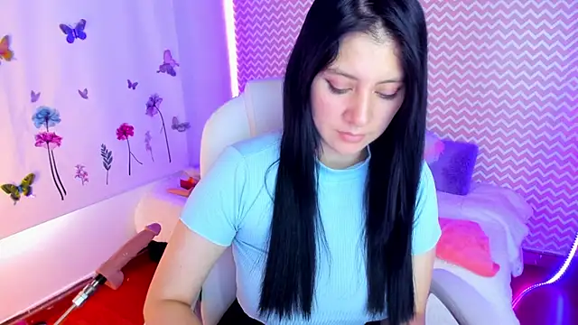 Snapshot of allison-sweet1 chatting on 02.18.25 allison-sweet1 online show from 02.18.25