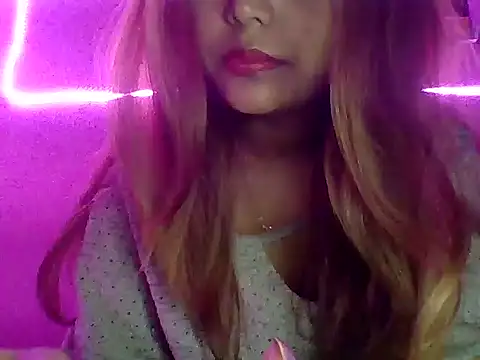 Snapshot of your_Shanvi chatting on 12.14.24 your Shanvi online show from 12.14.24