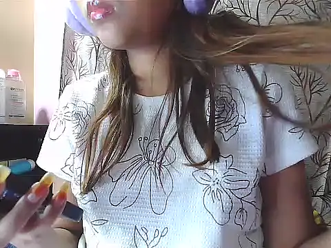 Snapshot of your_Shanvi chatting on 11.25.25 your Shanvi online show from 11.25.25