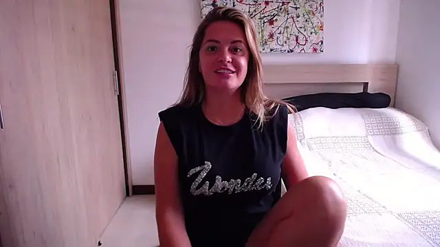 ParisW online show from 02.20.25