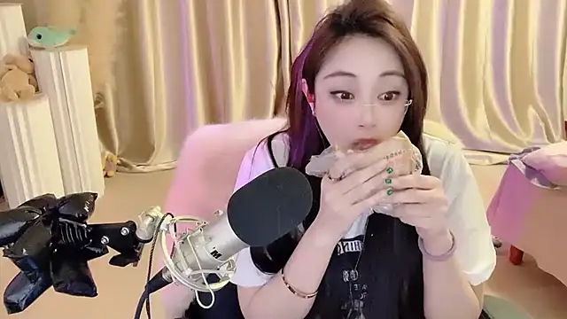 Daisy-77 online show from 03.05.25